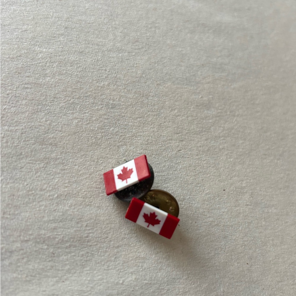 Canada flag Maple Leaf Brooch Pin two set decor party costume work gifts work
